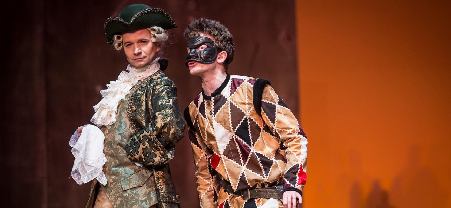 SŁUGA DWÓCH PANÓW